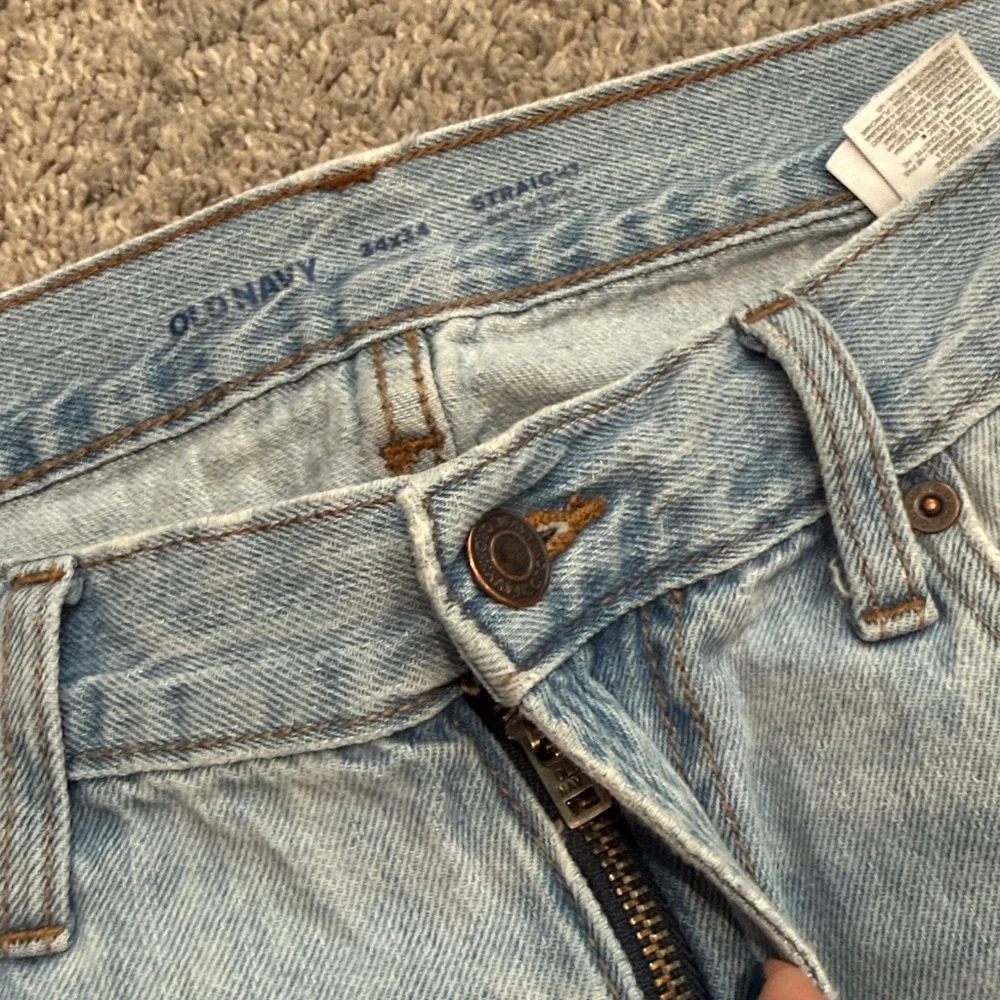 Old Navy | Light Blue Straight Jeans Size 34x34 **Ripped